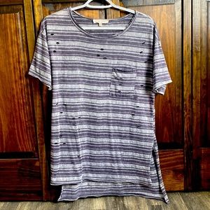 Gilded intent small top